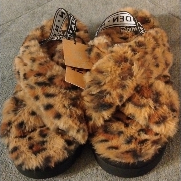 Steve Madden NYC house slippers size 10 - Picture 1 of 5